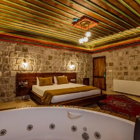 Hotel Latona Stone Palace