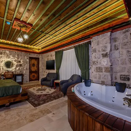 Latona Stone Palace *