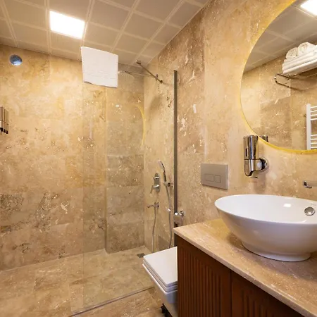 Latona Stone Palace Hotel