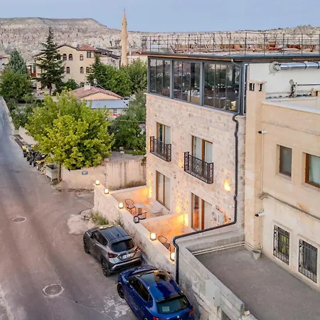 Latona Stone Palace מלון *