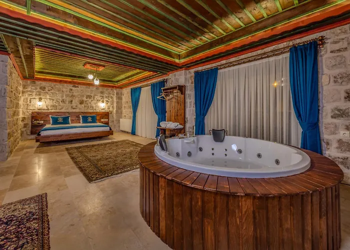 Latona Stone Palace *