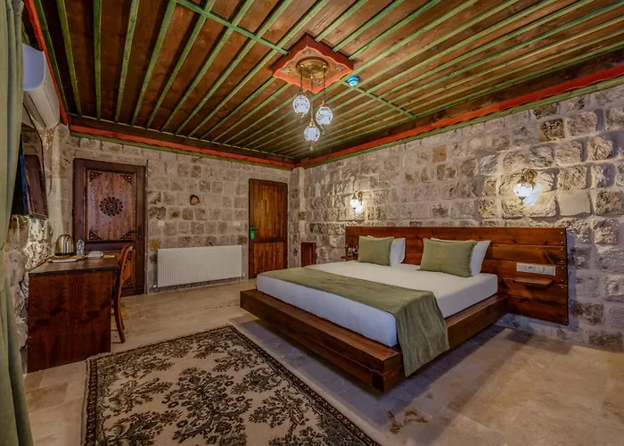 Latona Stone Palace *