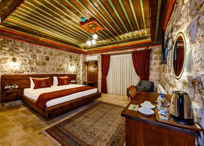 Latona Stone Palace Hotel Goreme