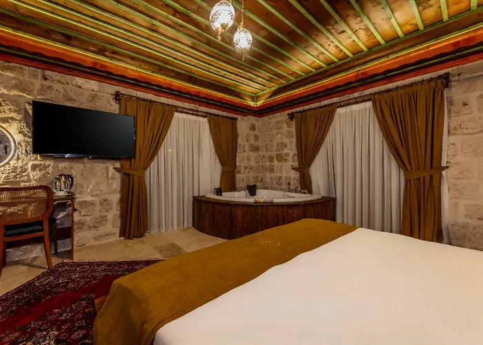 Latona Stone Palace Hotel Goreme