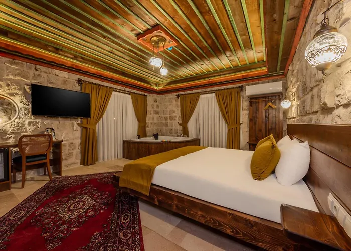 Latona Stone Palace *