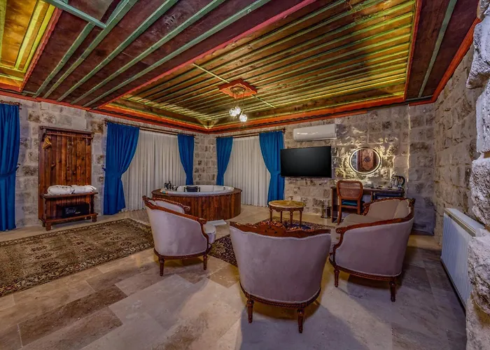 Latona Stone Palace *